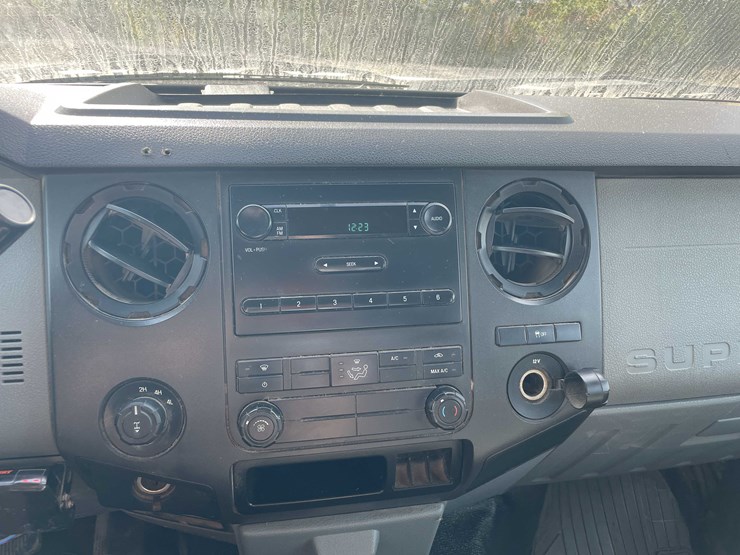 2011-ford-f250-xl-image-116