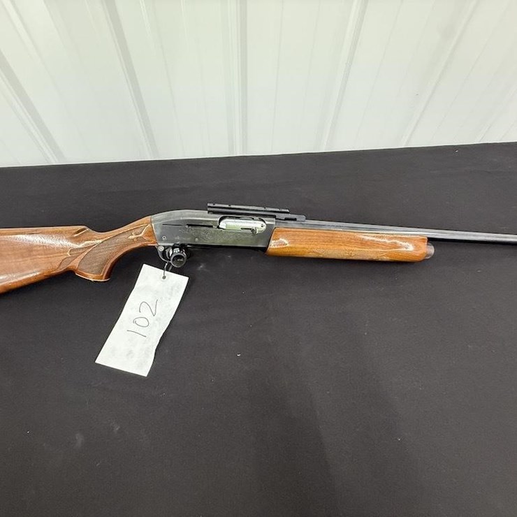 Remington 1100 12 gauge Shotgun