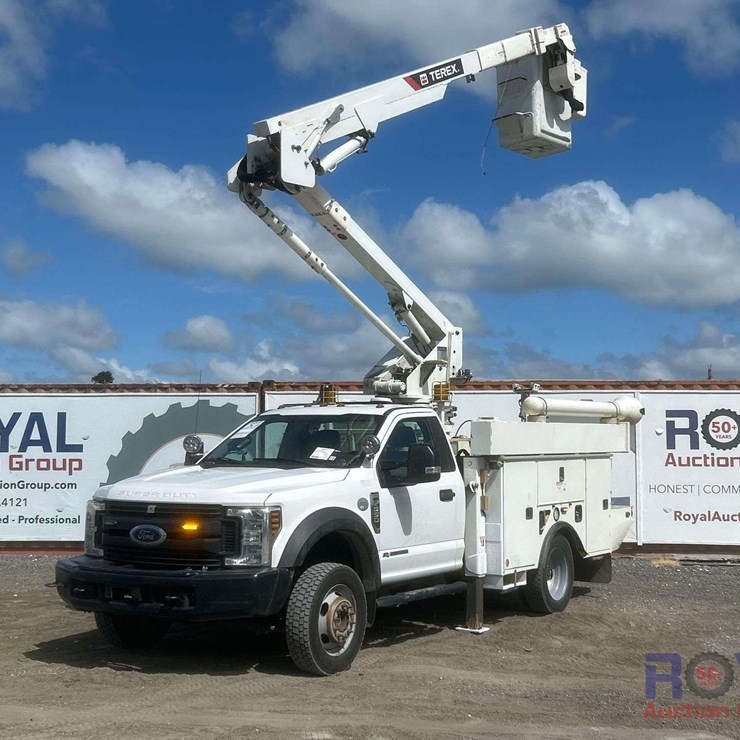 2019 FORD F550