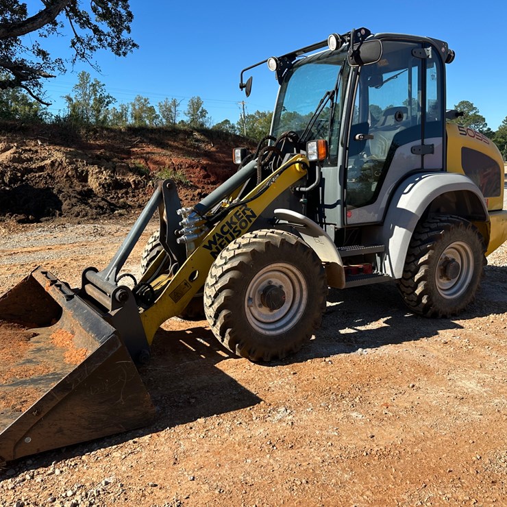 #29329 • WACKER NEUSON WHEEL LOADER