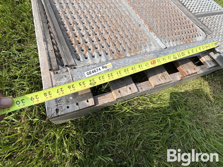 john-deere-9500-combine-top-chaffer/sieve-image-10