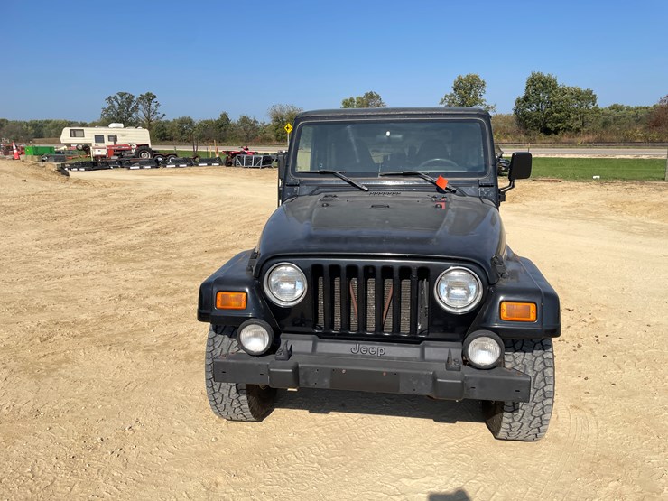 2000-jeep-wrangler-sport-image-2