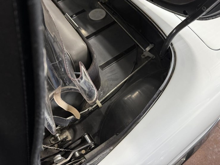 #2279-•-1988-mercedes-benz-500-class-560-sl-roadster-image-137