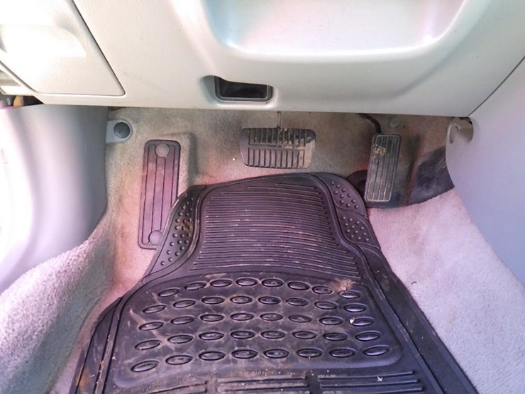 2005-subaru-forester-image-18