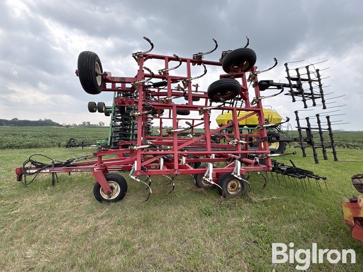 wil-rich-36’-quad-5-field-cultivator-w/harrow-image-8