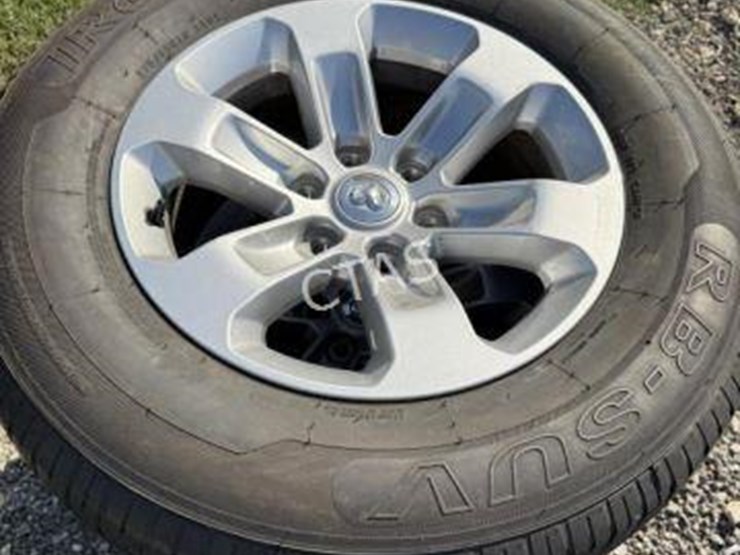 #135-•-(4)-6-lug-ram-rims-&-tires---275/65r18-image-4