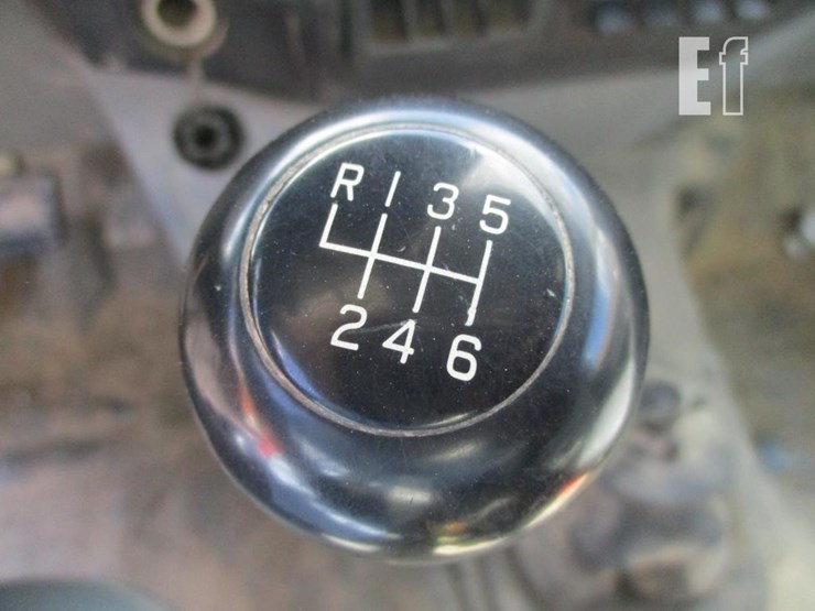 2011-ford-f750-xl-image-9