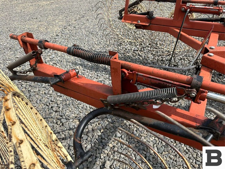 hesston-3980-image-17