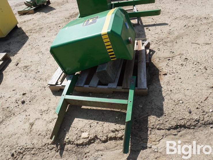 john-deere-front-fuel-tank-w/mounts-image-8
