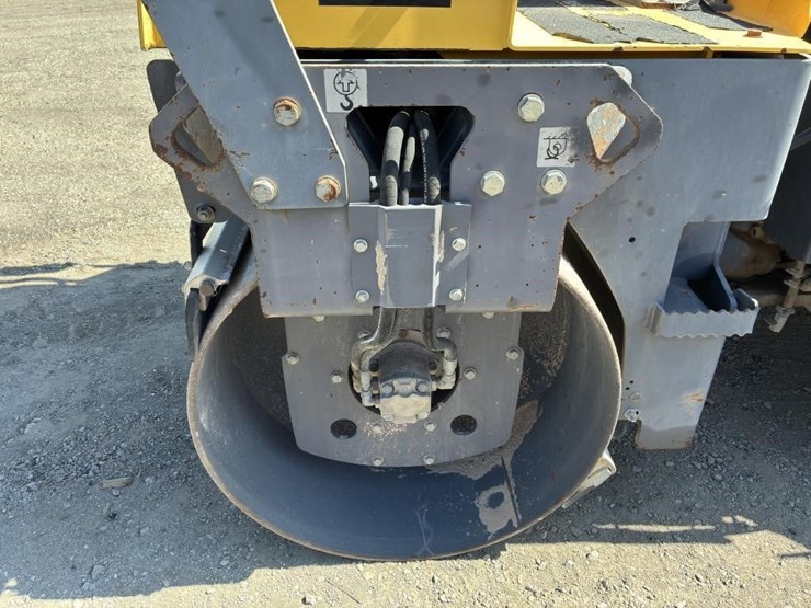 2015-dynapac-cc1200-image-7