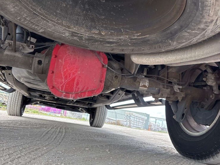 2017-ford-f150-image-24