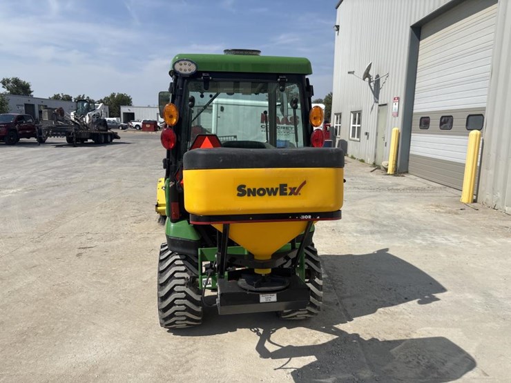 john-deere-1025-image-3