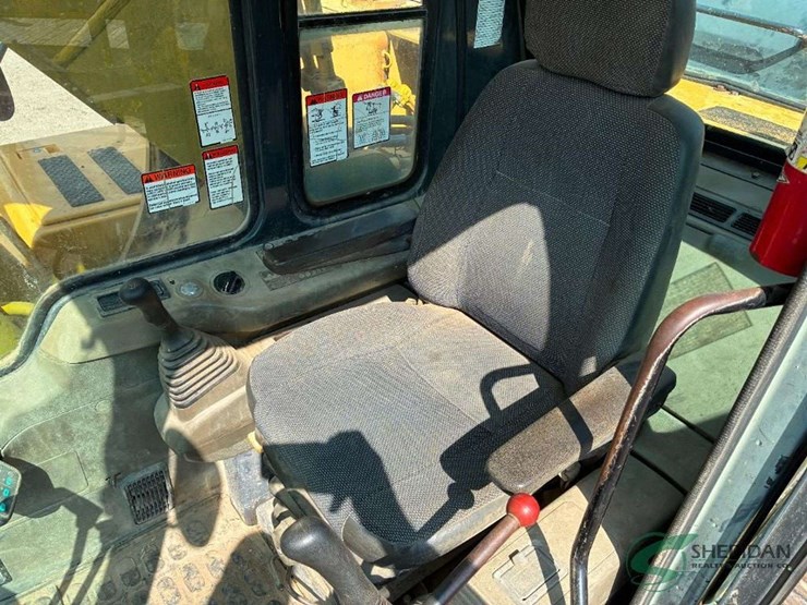 komatsu-pc220-lc-image-26