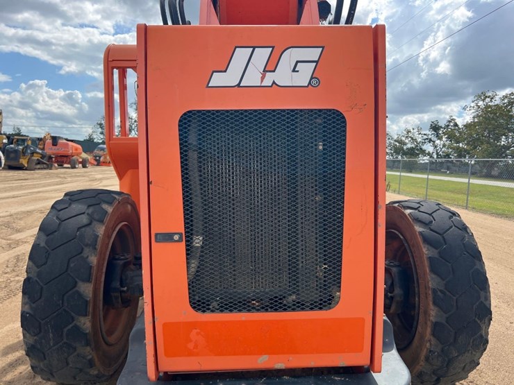2016-jlg-6036-telescopic-forklift-image-22