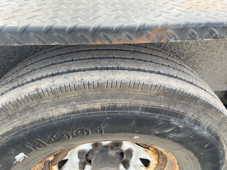 #8618-•-2021-pj-20'-tilt-deck-equipment-trailer-(has-wi-title)-(aps)-image-14
