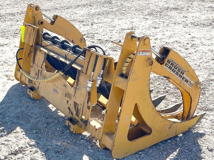westendorf-brush-crusher-8000-skid-steer-brush-grapple,-from-the-estate-of-dr.-ken-buchmann-image-5