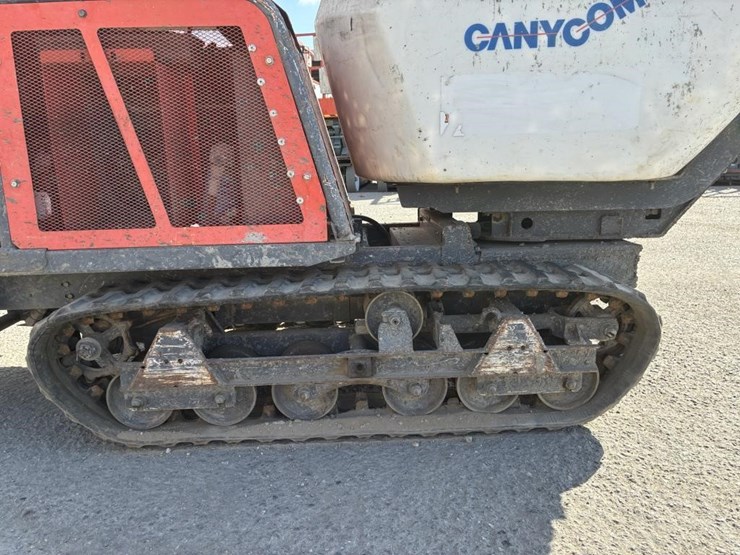 2014-canycom-tracked-mud-buggy-image-7