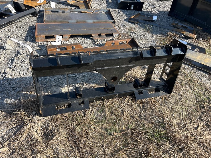 #30-•-skid-steer-pallet-fork-/-hay-spear-frame-image-2