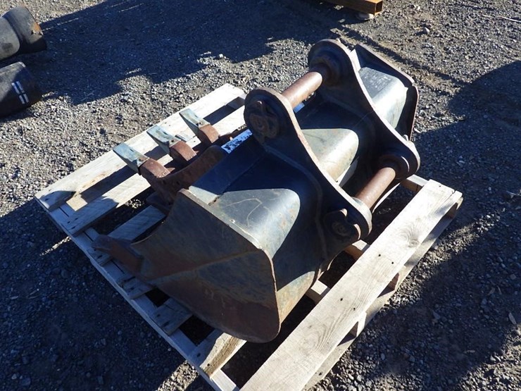 excavator-buckets-qty.2-26"/12"-image-2