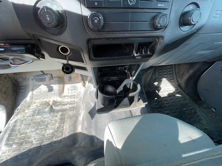 2011-ford-f250-xl-image-50