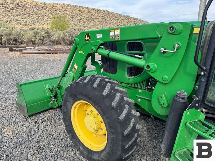 2011-john-deere-6115d-image-43