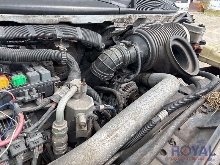 2005-chevrolet-c4500-landscape-dump-truck-image-13