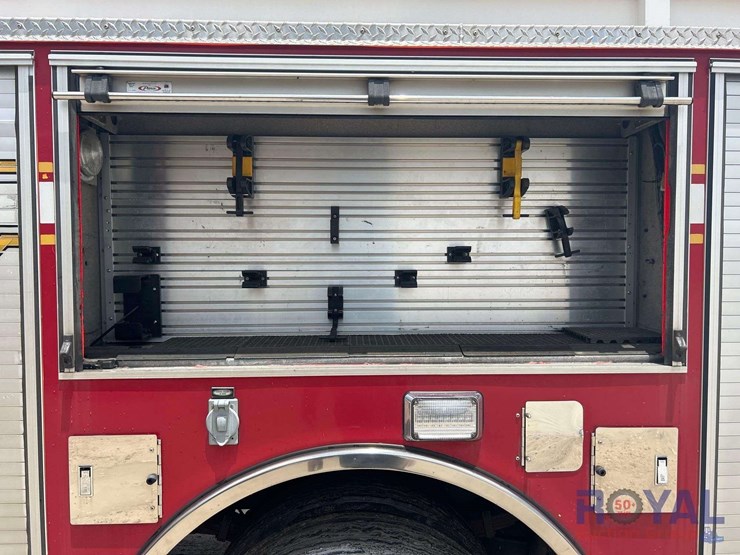 2003-pierce-tilt-cab-foam-pumper-fire-truck-image-25