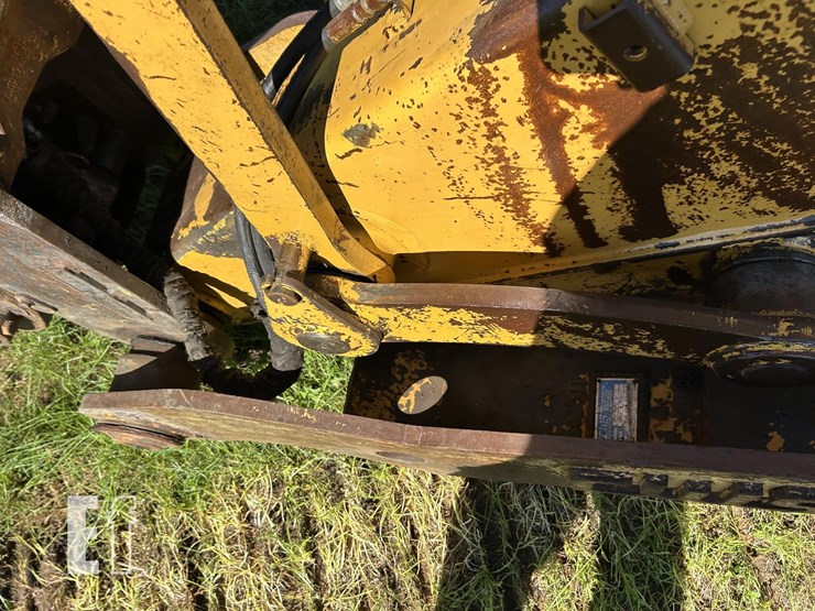 deere-200-lc-image-40