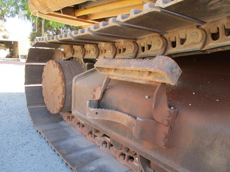 2014-komatsu-pc390-lc-10-image-20