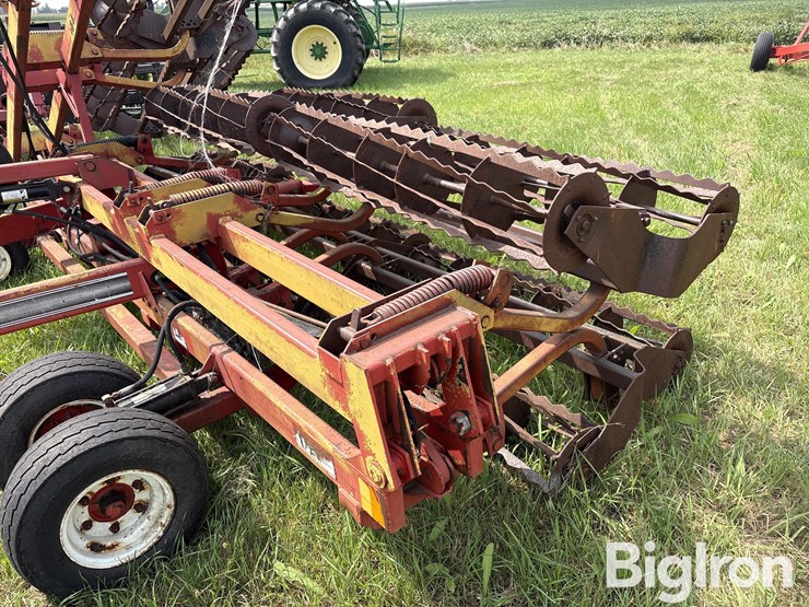 unverferth-35’-rolling-harrow-image-20
