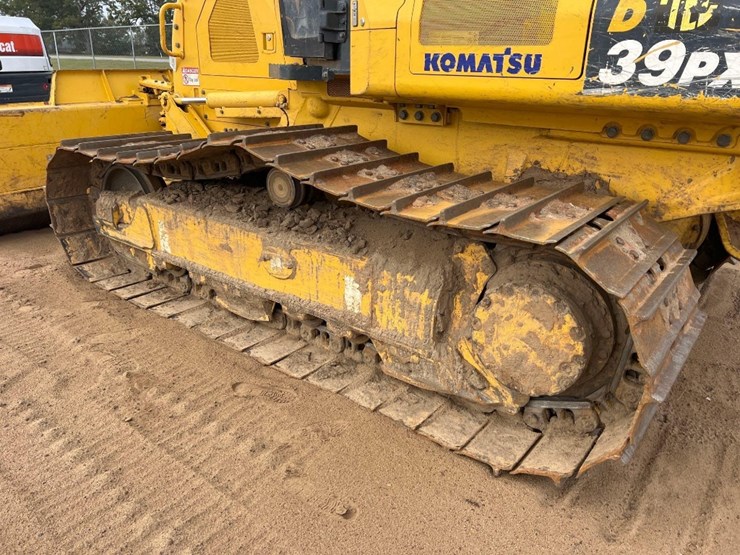 2021-komatsu-d39px-24-image-24