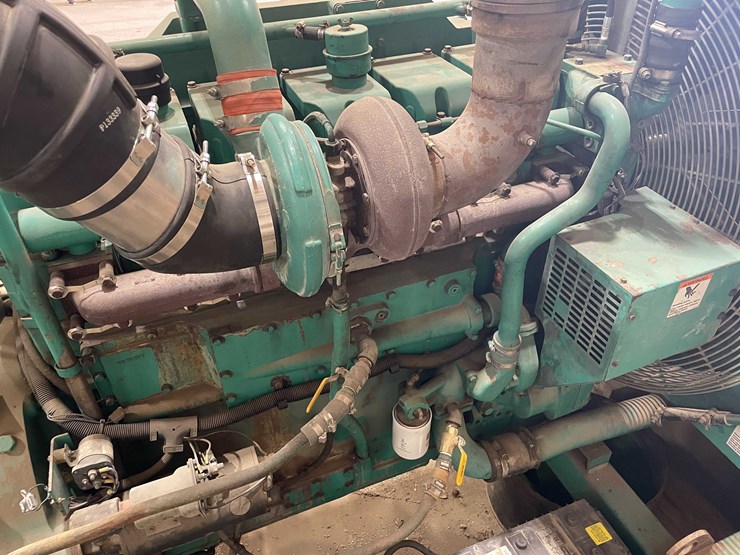 #8615-•-1999-cummins-dfeh-generator-(aps)-image-39