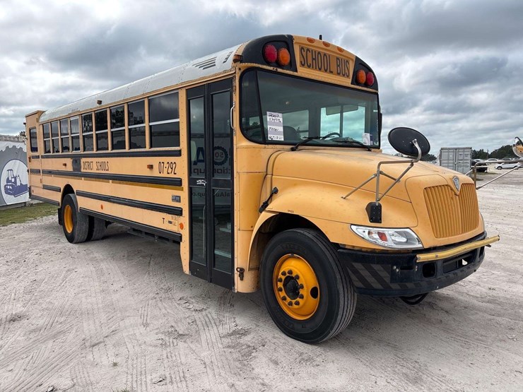 2007-ic-corporation-pb105-school-bus-image-2