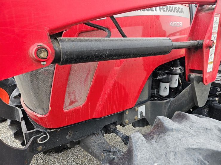 massey-ferguson-4609-image-7