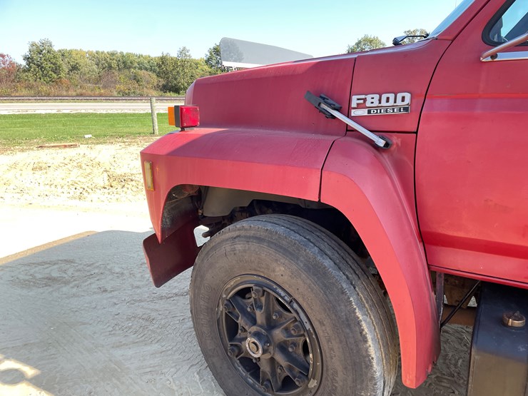 ford-f800-image-28