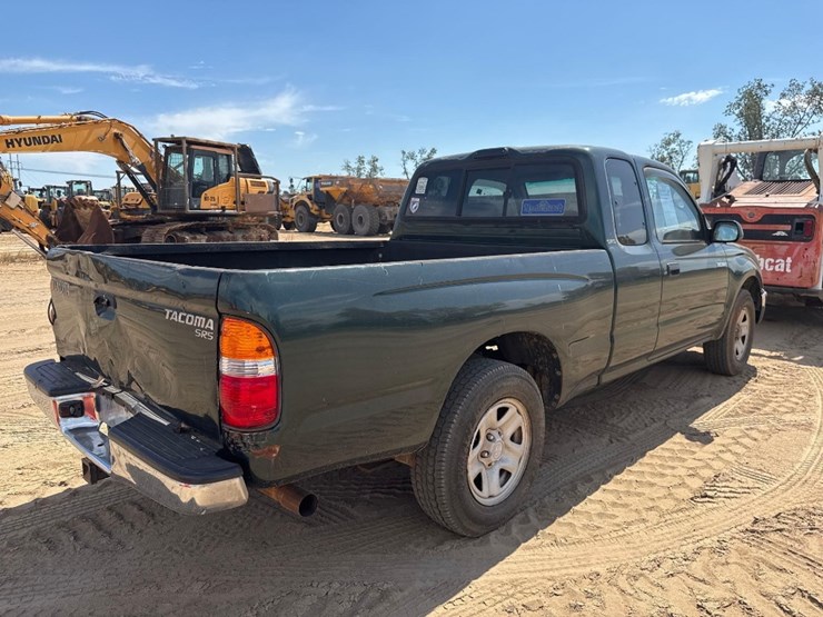 2001-toyota-tacoma-srs-truck-image-6