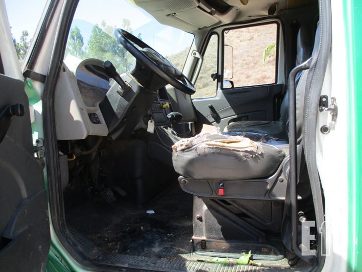 2016-international-durastar-4300-image-7