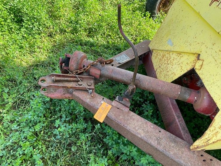 new-holland-355-image-10