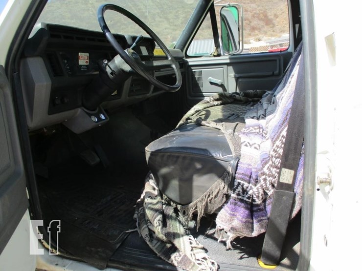 1995-ford-f700-image-7