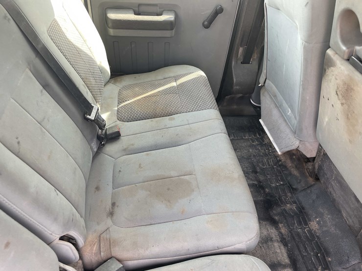 2011-ford-f250-xl-image-163