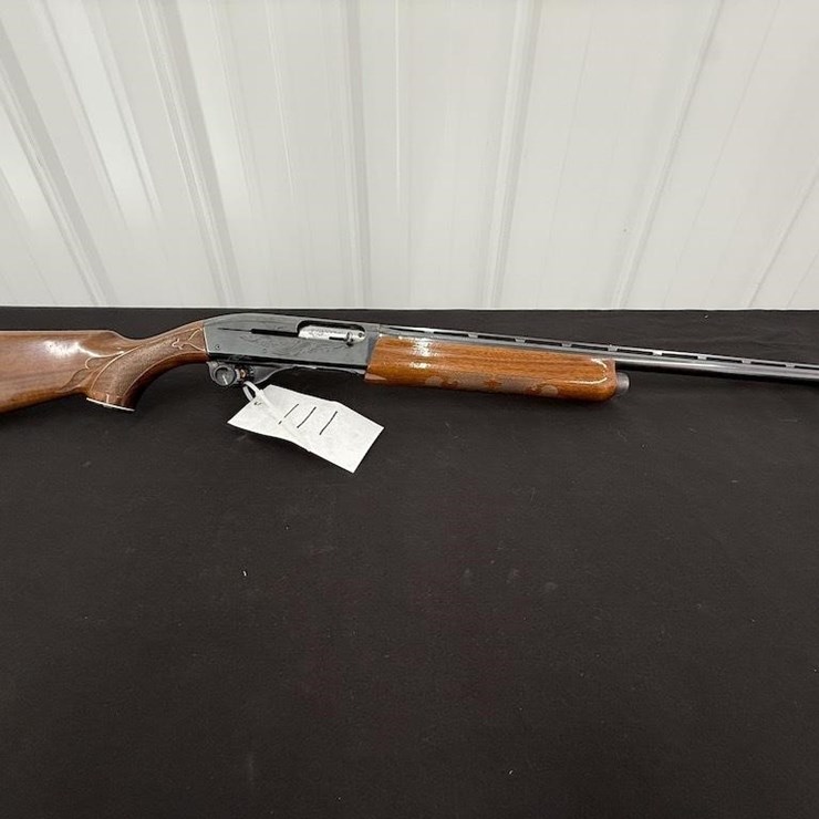 Remington 1100 12 gauge Shotgun