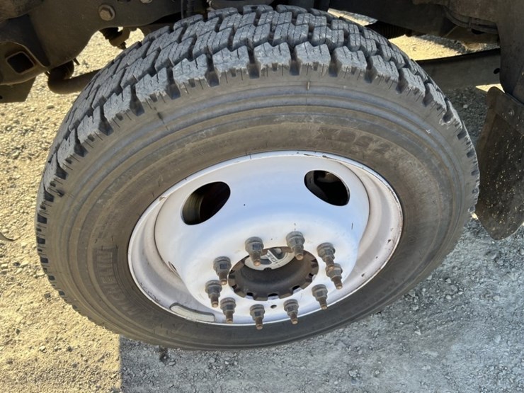 2017-ford-f450-image-18