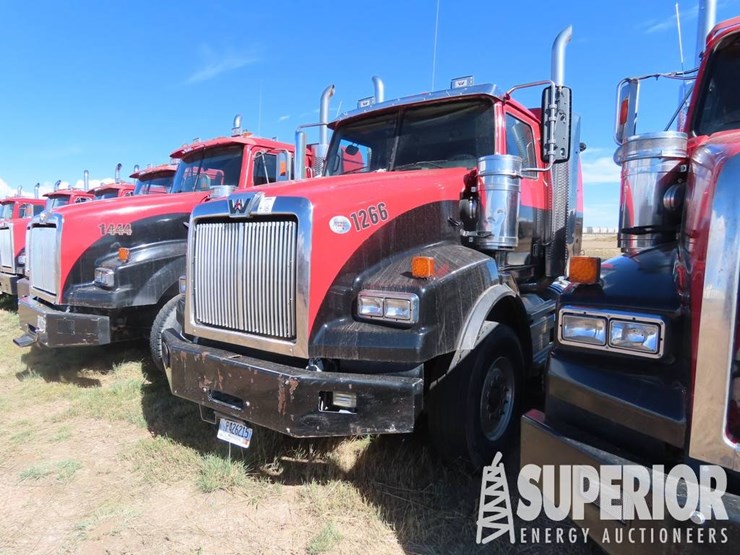 2014-western-star-4900-image-2