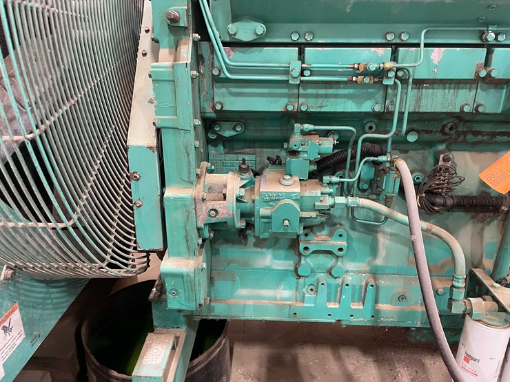#8615-•-1999-cummins-dfeh-generator-(aps)-image-60