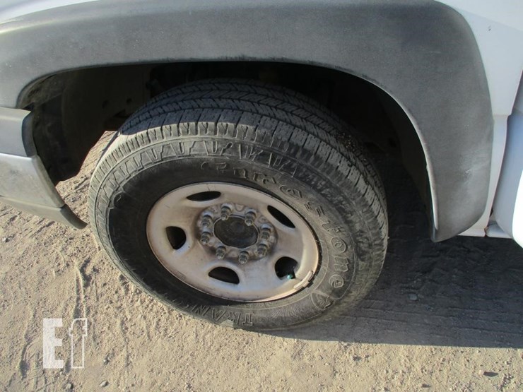 2003-chevrolet-2500-image-15