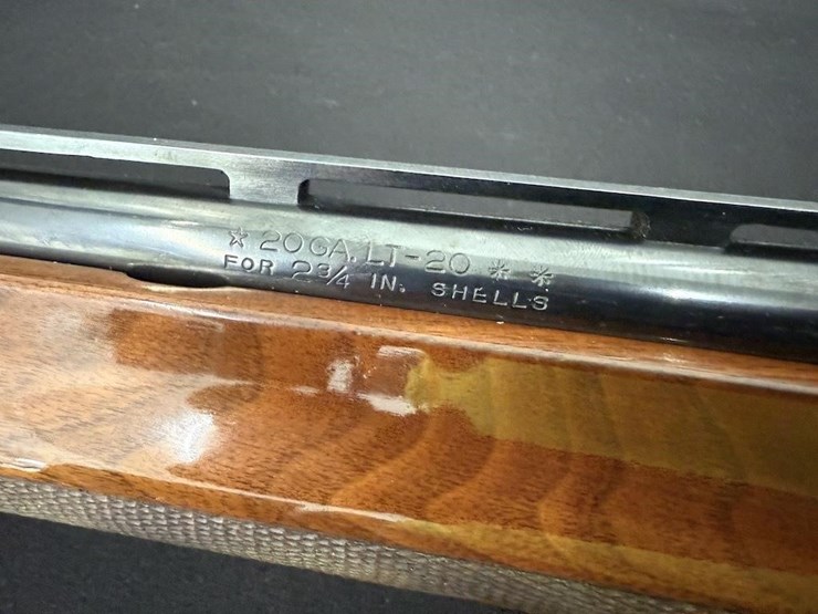 remington-1100-lt-20-gauge-shotgun-image-7