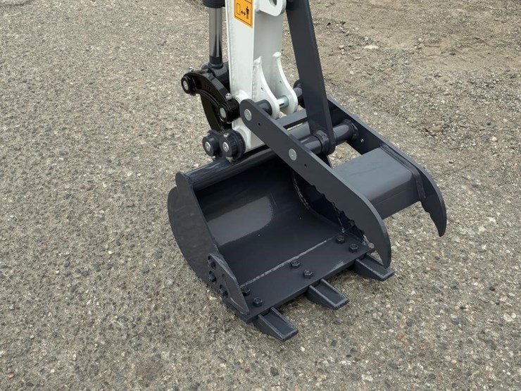 2025-bttl-et12m-6-hydraulic-excavator-image-9