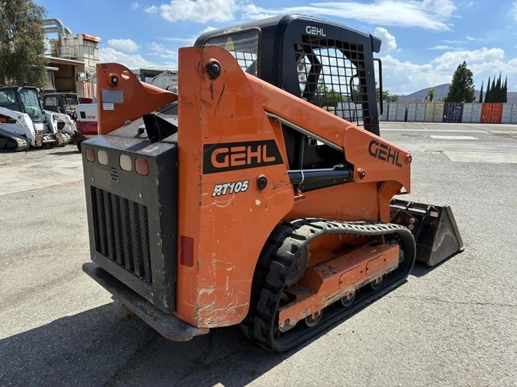 2020-gehl-rt105-image-3