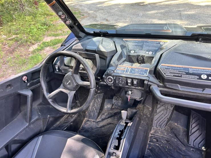 #1401-•-2023-can-am-1000r-commander-xt-image-33