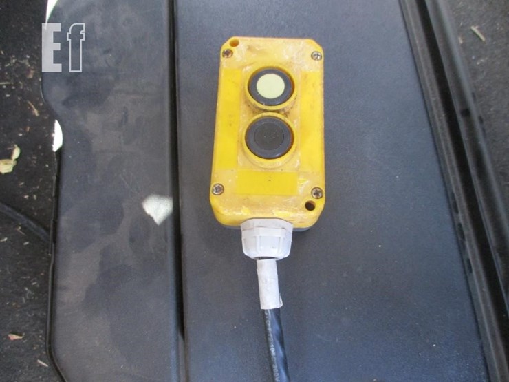 2004-dodge-ram-2500-image-12